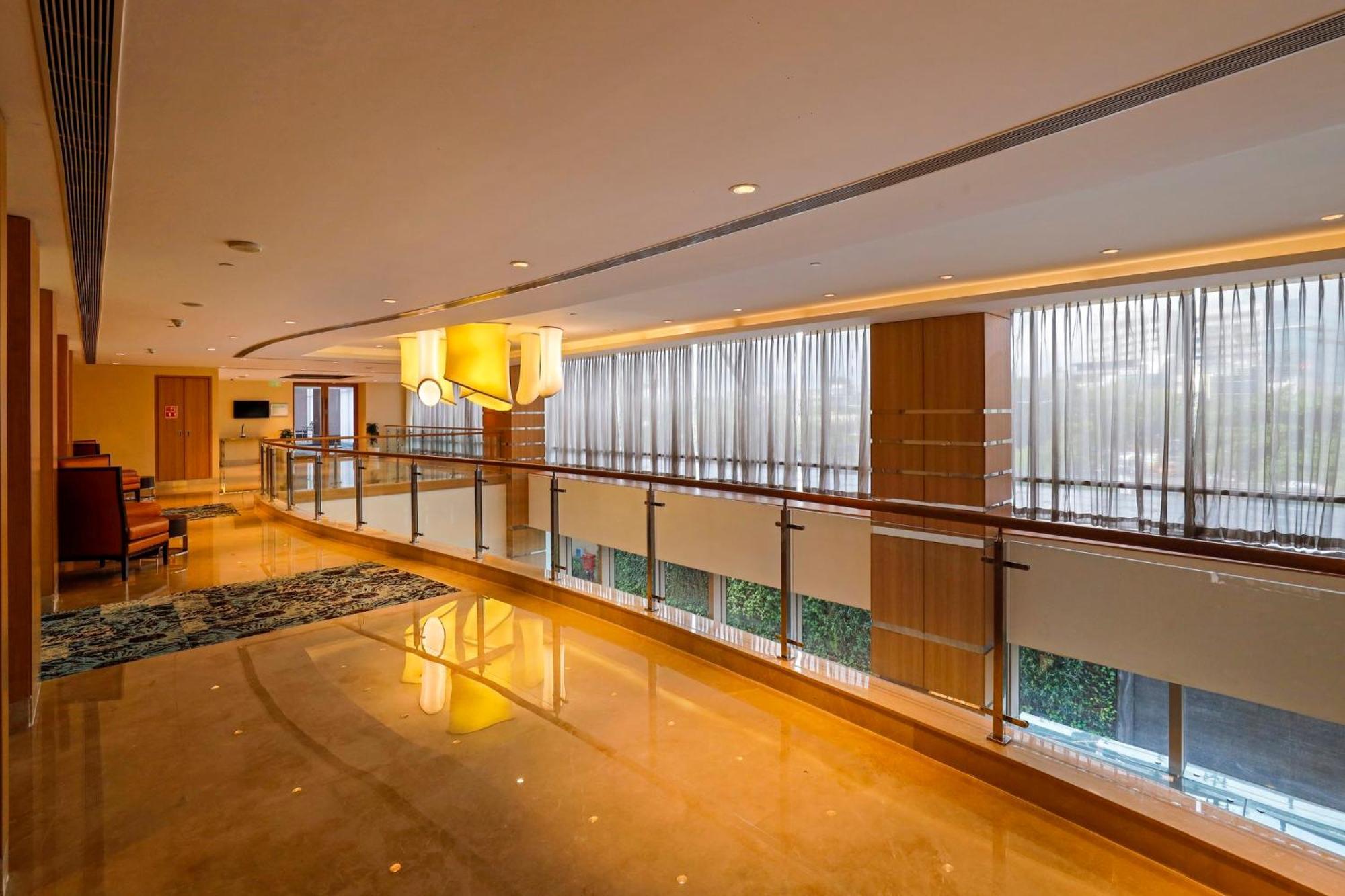 Holiday Inn Chennai Omr It Expressway By Ihg Exterior foto