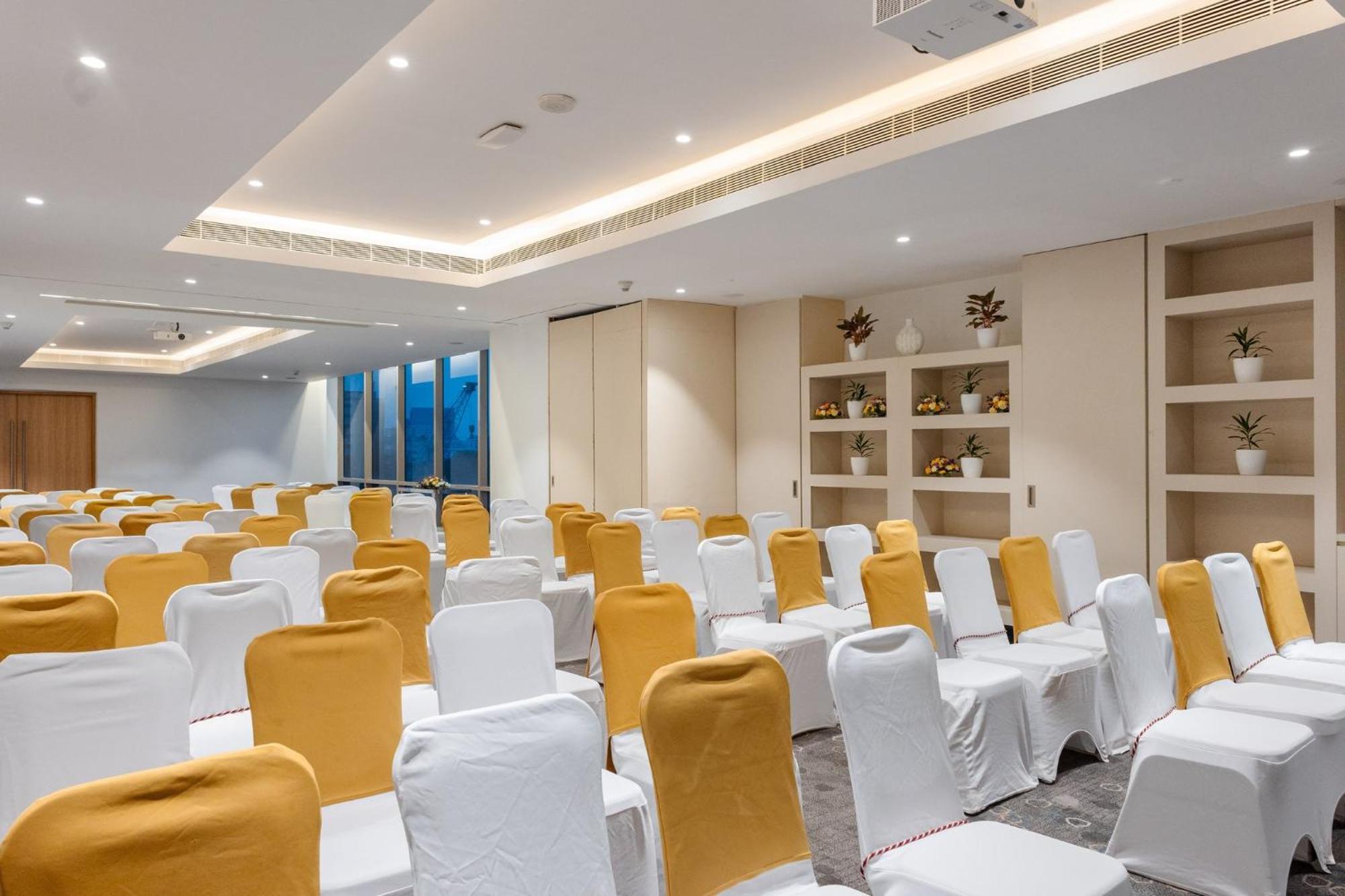 Holiday Inn Chennai Omr It Expressway By Ihg Exterior foto